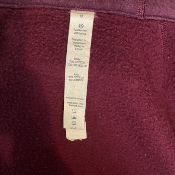 🤿 LULULEMON Scuba Hoodie size 6! 🤿 - Picture 5 of 6